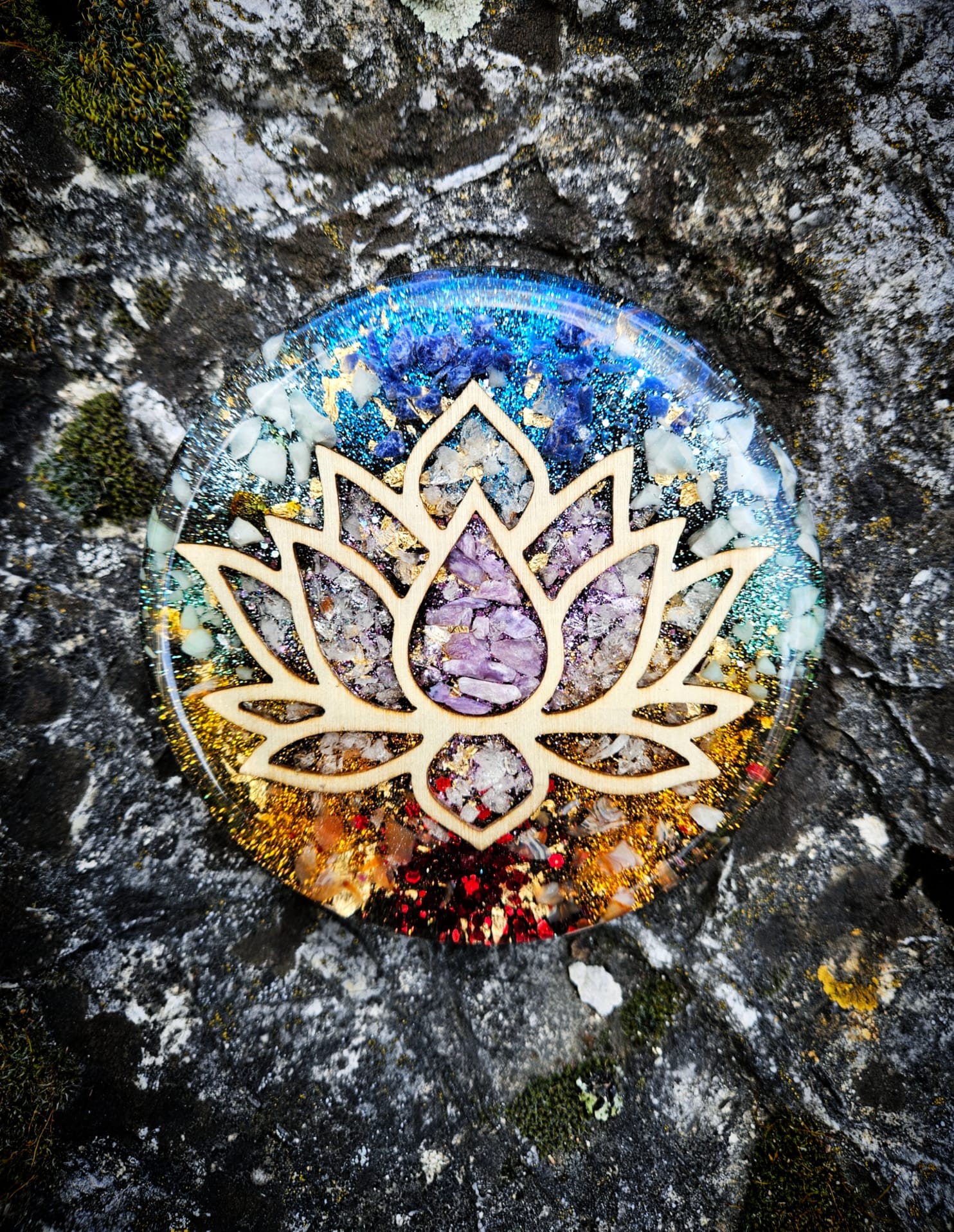 CELOČAKROVÝ HARMONIZAČNÍ PODTÁC S LOTOSOVÝM KVĚTEM